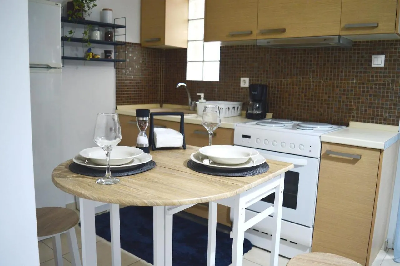 Cosy Studios 4 Close To The City Center Thessaloniki Apartment
